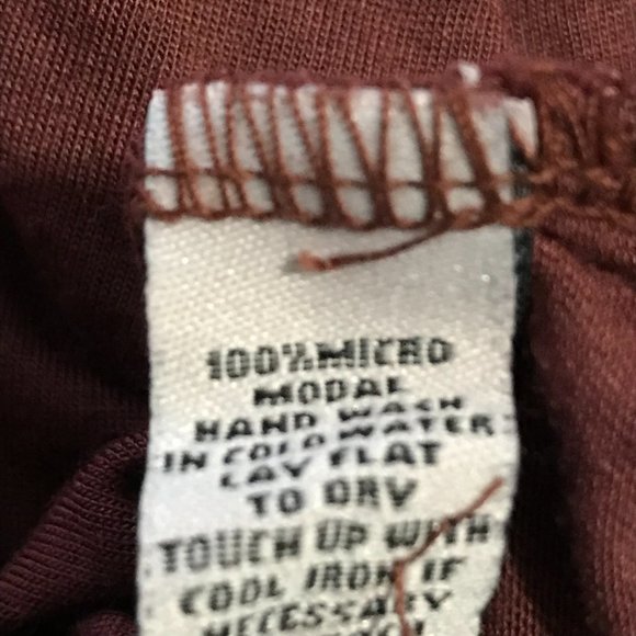 LAmade Sleeveless Blouson Top RumRaisin Red - Picture 4 of 4